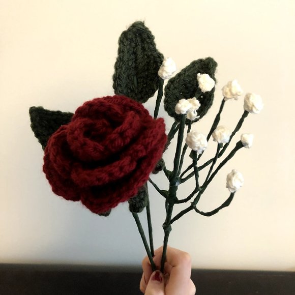 Crochet Flowers Bouquet - Red Rose - Picture 2 of 6